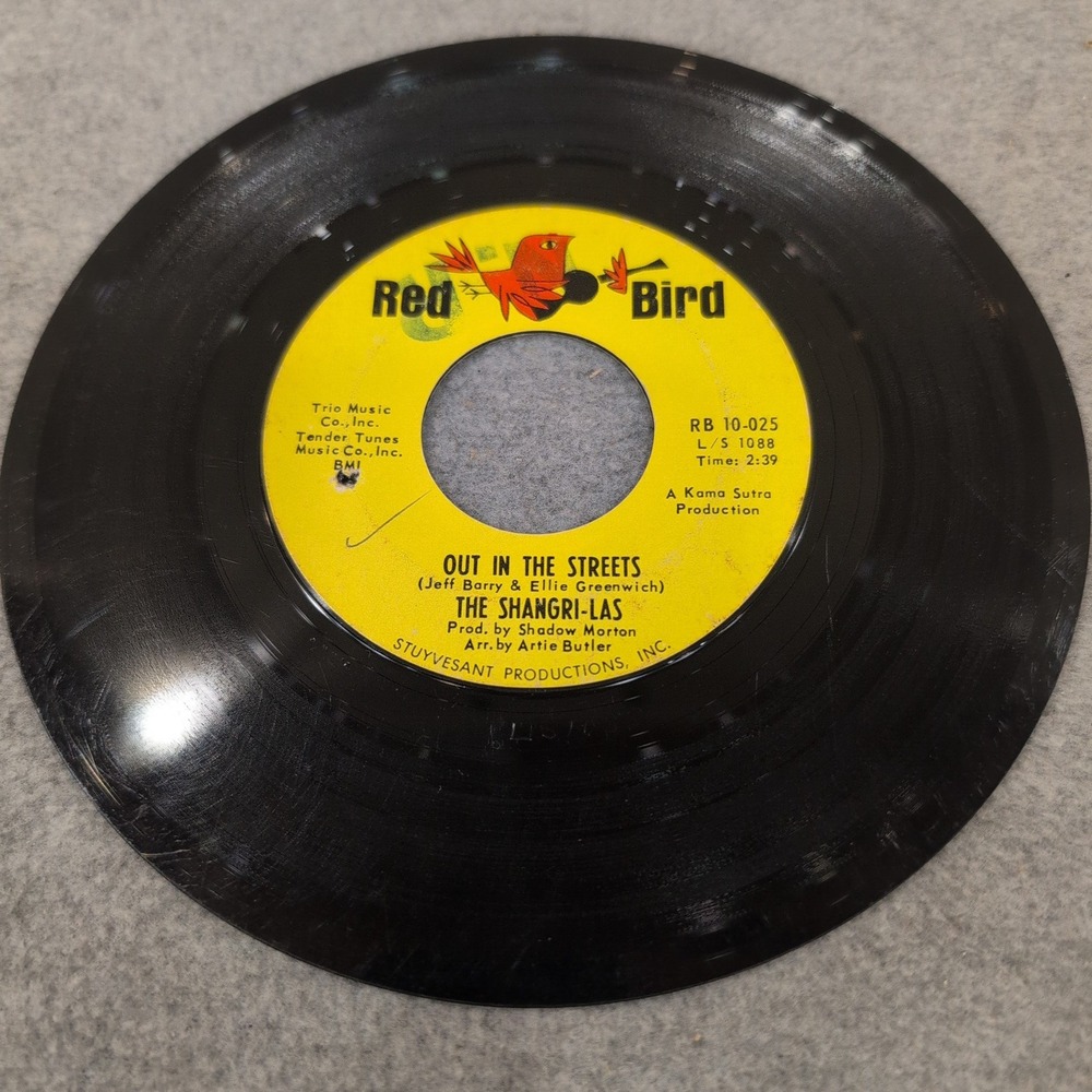 The Shangri-Las Out In The Streets The Boy Red‎ Bird RB 10-025 45 RPM Vinyl - Picture 4 of 4